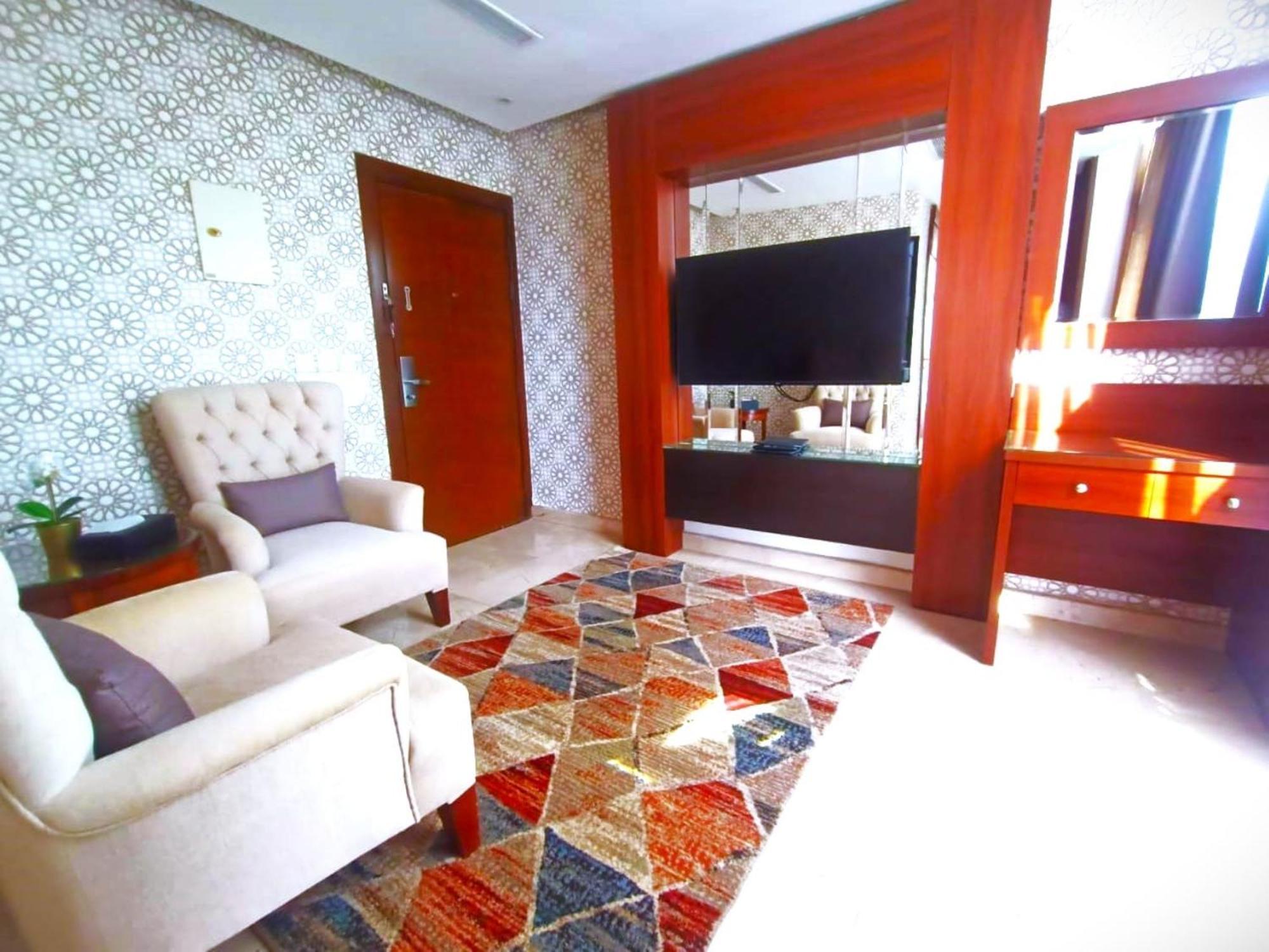 Quiet Jeddah Al Hamra Hotel Buitenkant foto